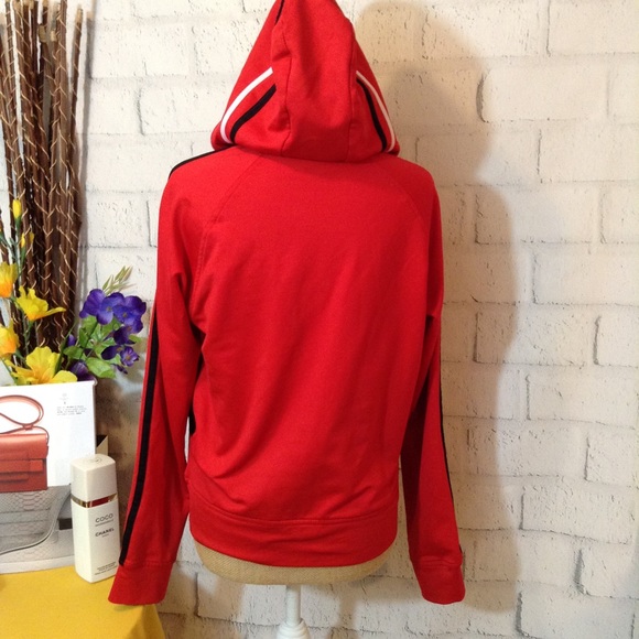 ⬇️ZIPPERED HOODY THROW-BACK 🧥 - Picture 2 of 7